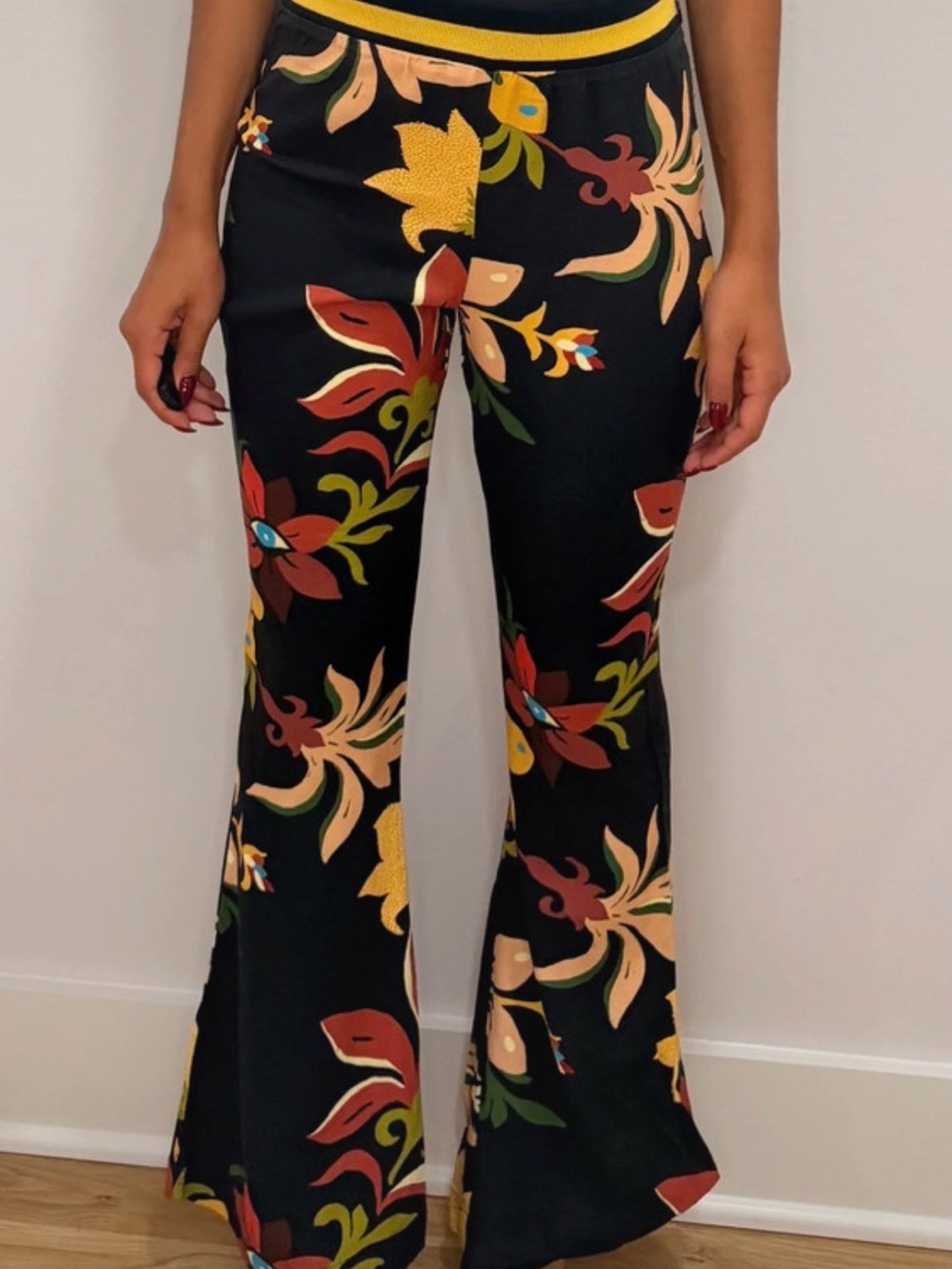 NWT Small Farm Rio Bootcut black floral pants